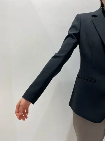 BEIGE， R.A コーディネート画像