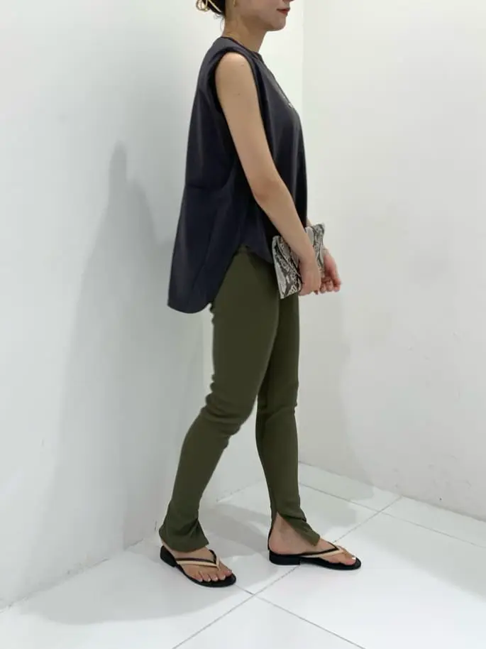 BEIGE， アライ コーディネート画像