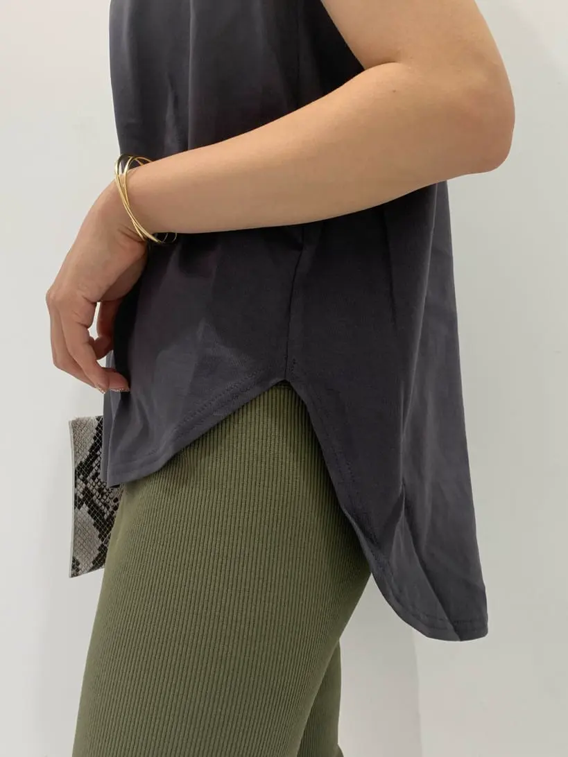 BEIGE， アライ コーディネート画像