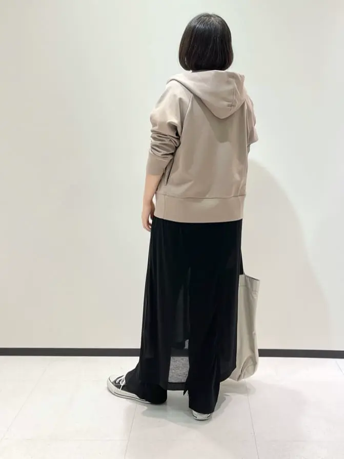 BEIGE， 藤木 コーディネート画像