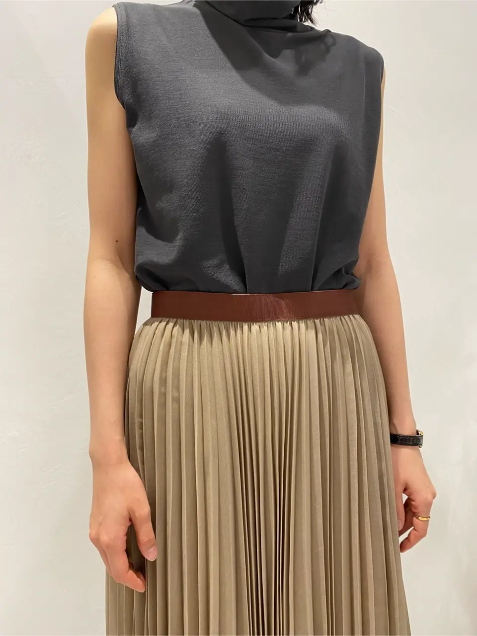 BEIGE， R.A コーディネート画像