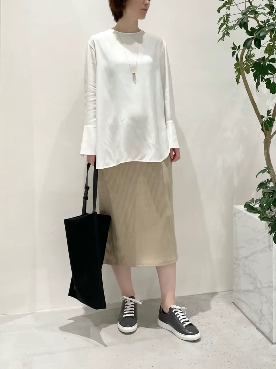BEIGE， 小泉 コーディネート画像