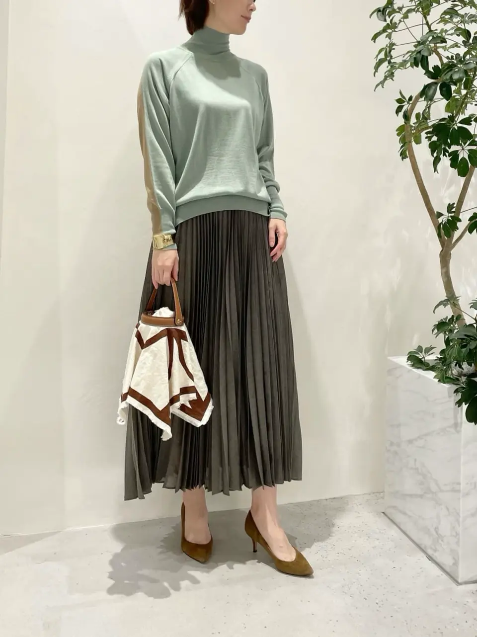 BEIGE， 小泉 コーディネート画像