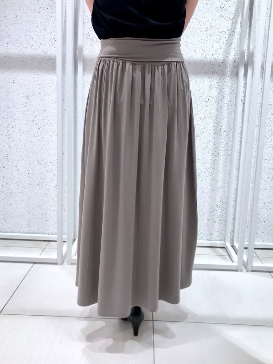 BEIGE， スタッフ コーディネート画像