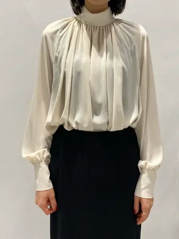 BEIGE， R.A コーディネート画像