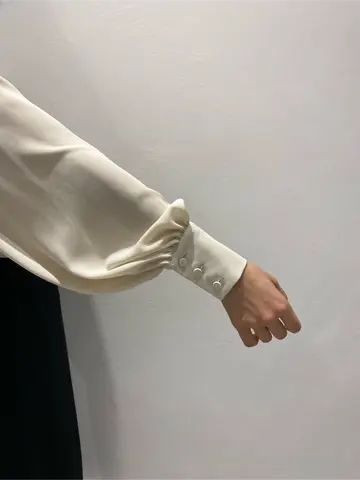 BEIGE， R.A コーディネート画像