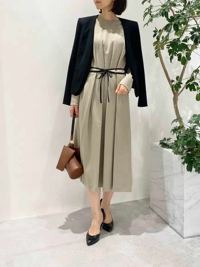 BEIGE， R.A コーディネート画像