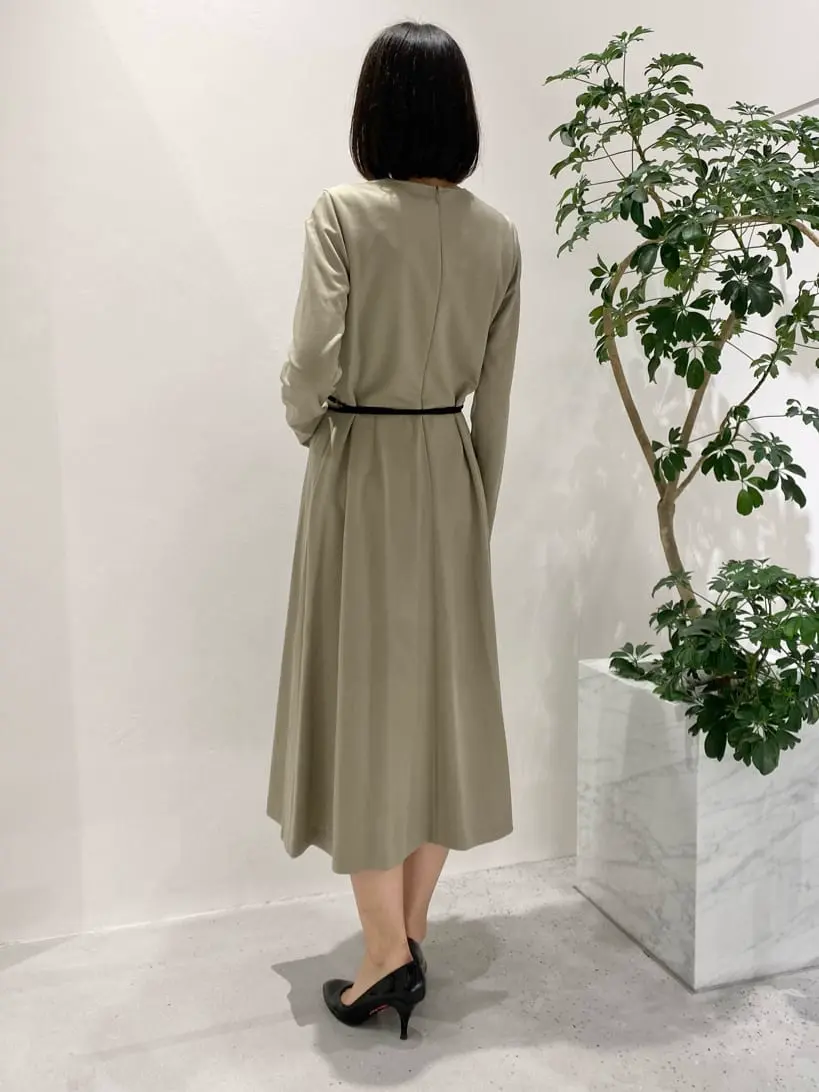 BEIGE， R.A コーディネート画像