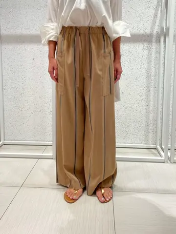 BEIGE， 柴田 コーディネート画像