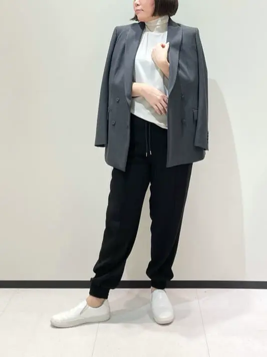 BEIGE， 藤木 コーディネート画像