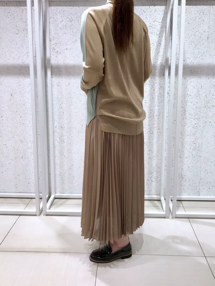 BEIGE， スタッフ コーディネート画像