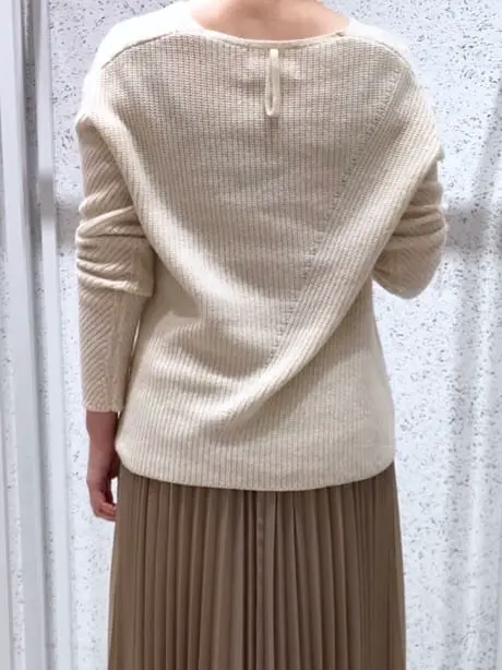 BEIGE， スタッフ コーディネート画像