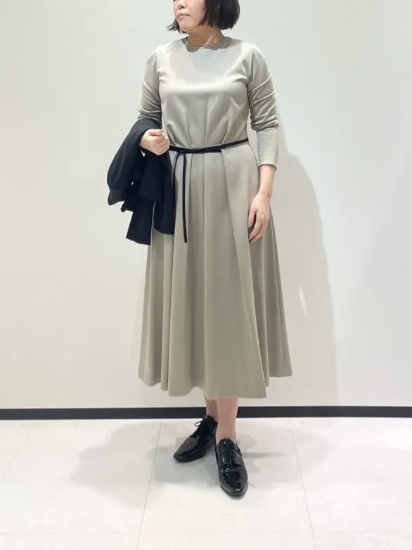 BEIGE， 藤木 コーディネート画像