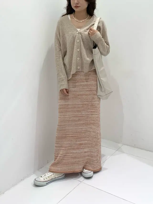 BEIGE， アライ コーディネート画像