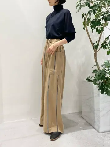 BEIGE， R.A コーディネート画像