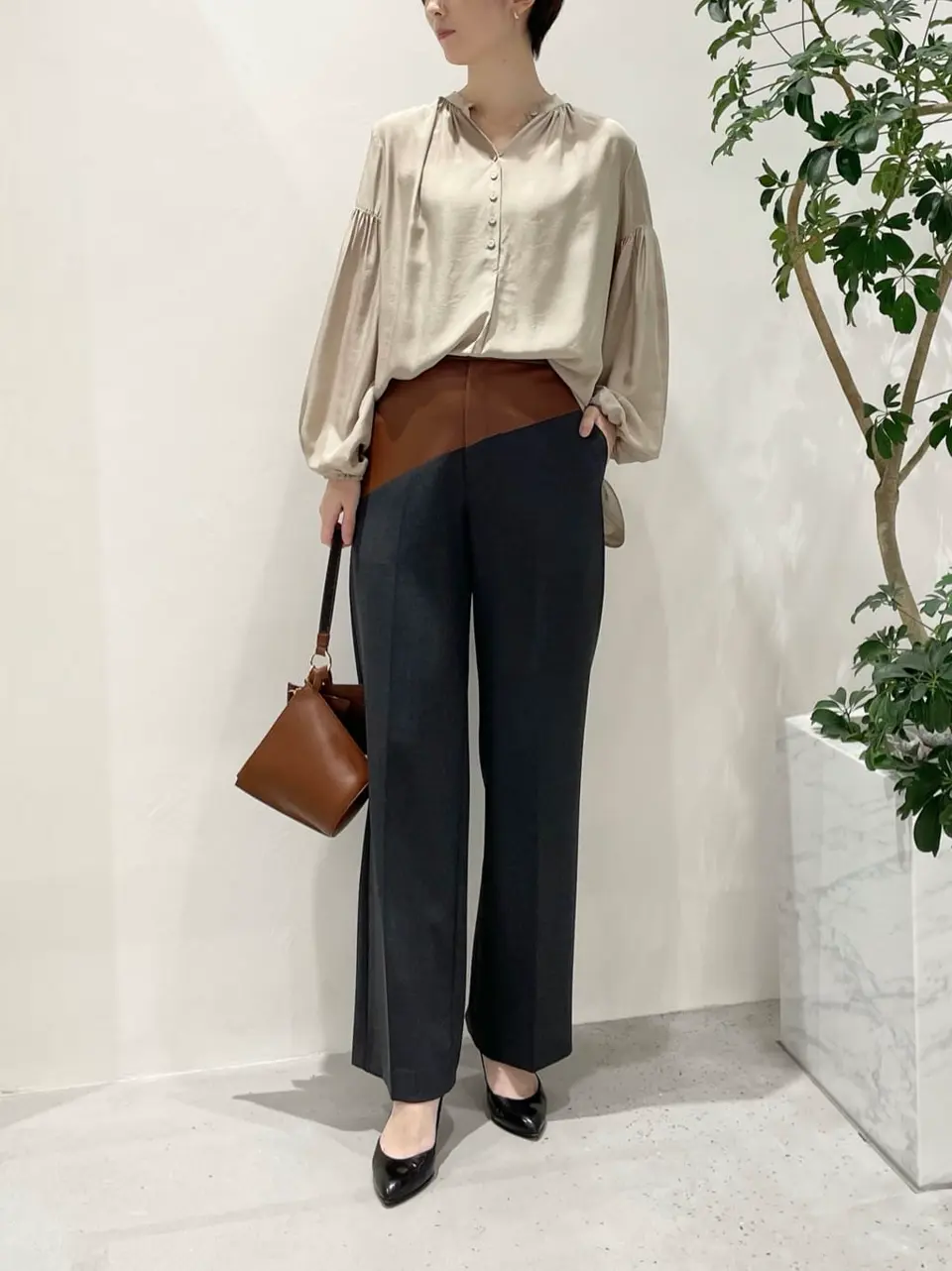 BEIGE， 小泉 コーディネート画像