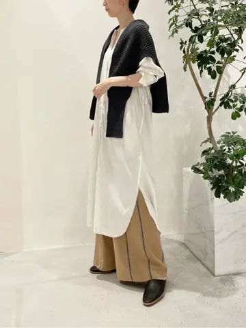 BEIGE， 小泉 コーディネート画像