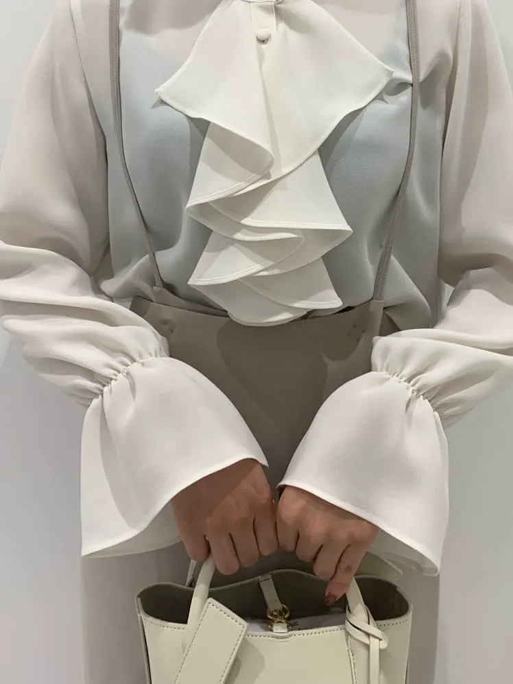 BEIGE， アライ コーディネート画像