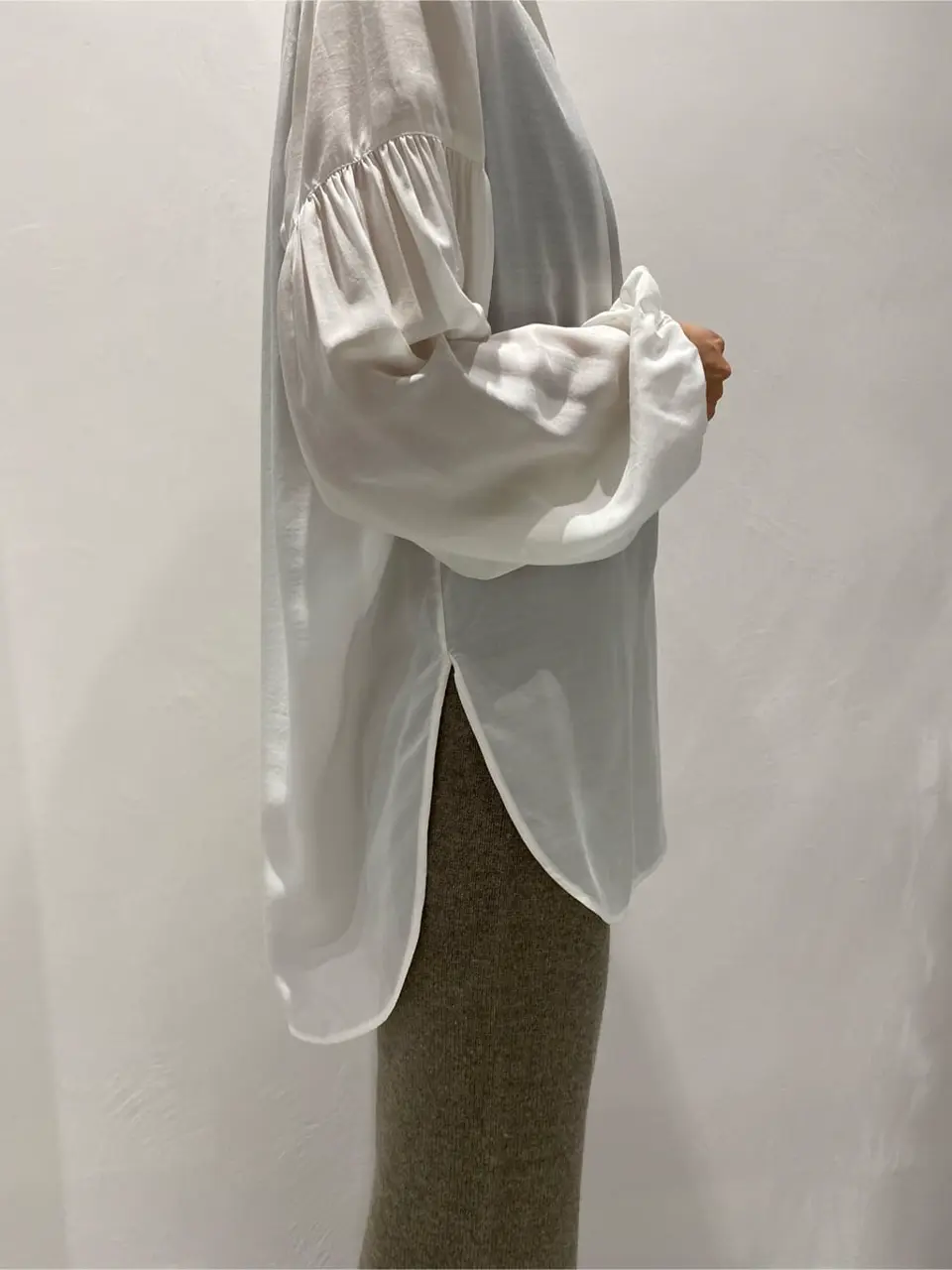 BEIGE， R.A コーディネート画像