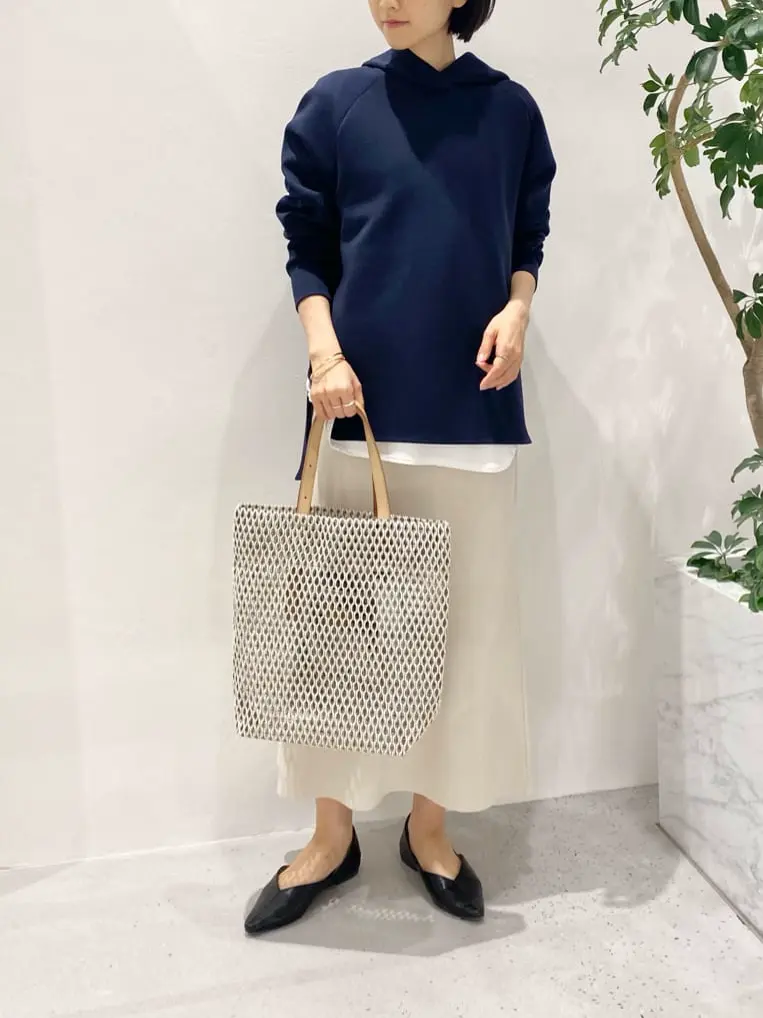 BEIGE， R.A コーディネート画像