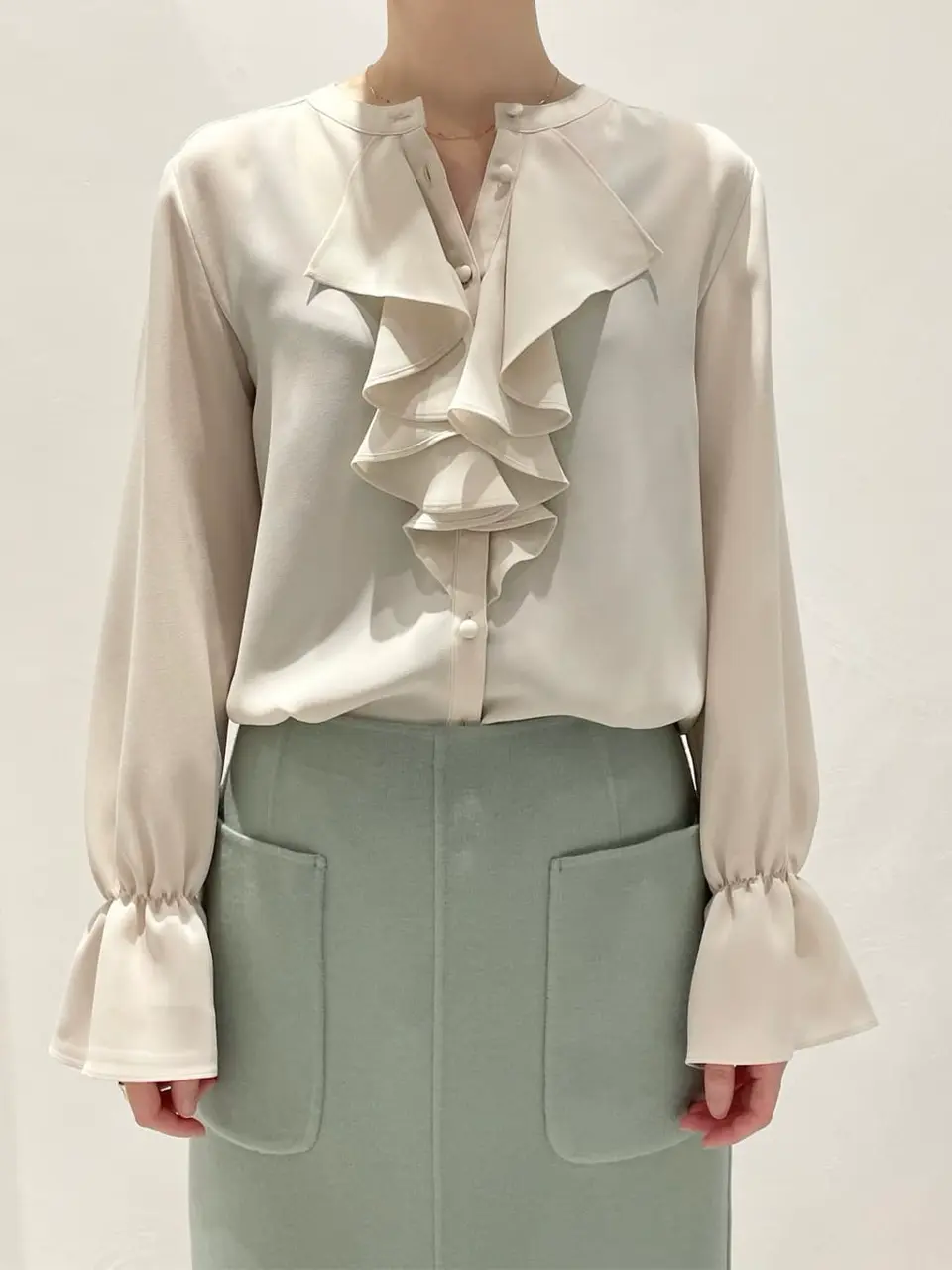 BEIGE， 小泉 コーディネート画像