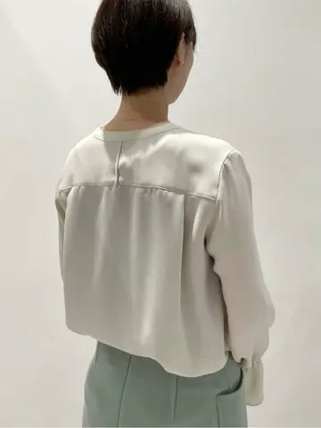 BEIGE， 小泉 コーディネート画像