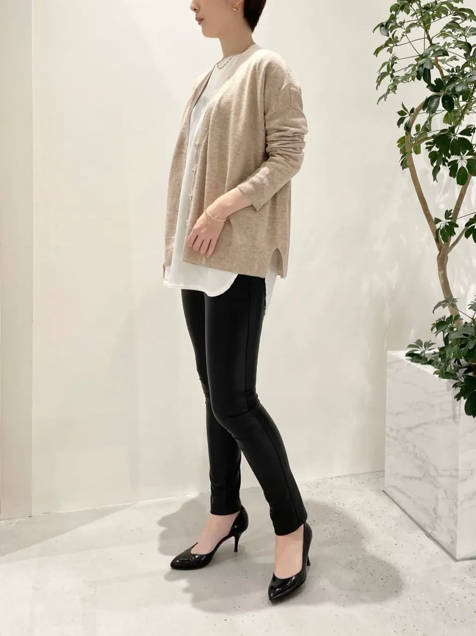 BEIGE， 小泉 コーディネート画像