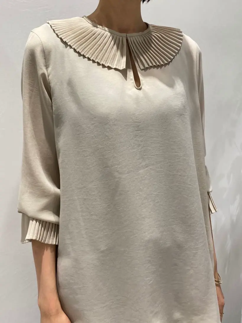 BEIGE， R.A コーディネート画像