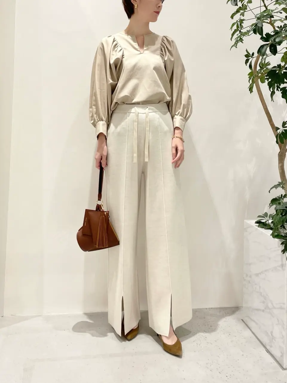 BEIGE， 小泉 コーディネート画像