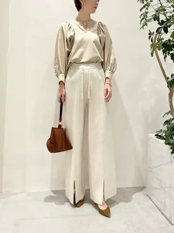BEIGE， 小泉 コーディネート画像