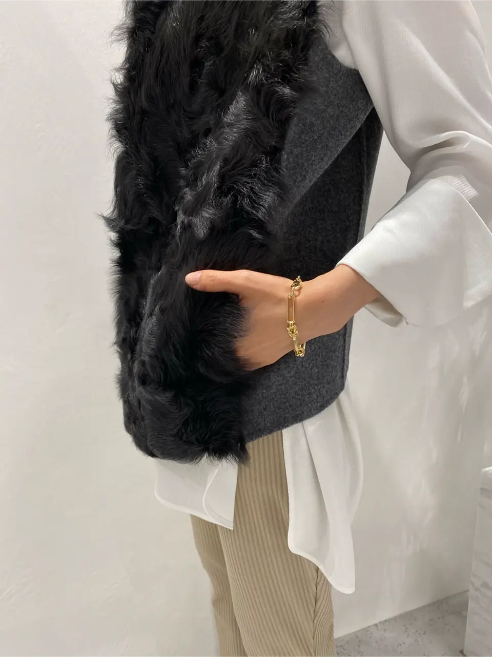 BEIGE， R.A コーディネート画像