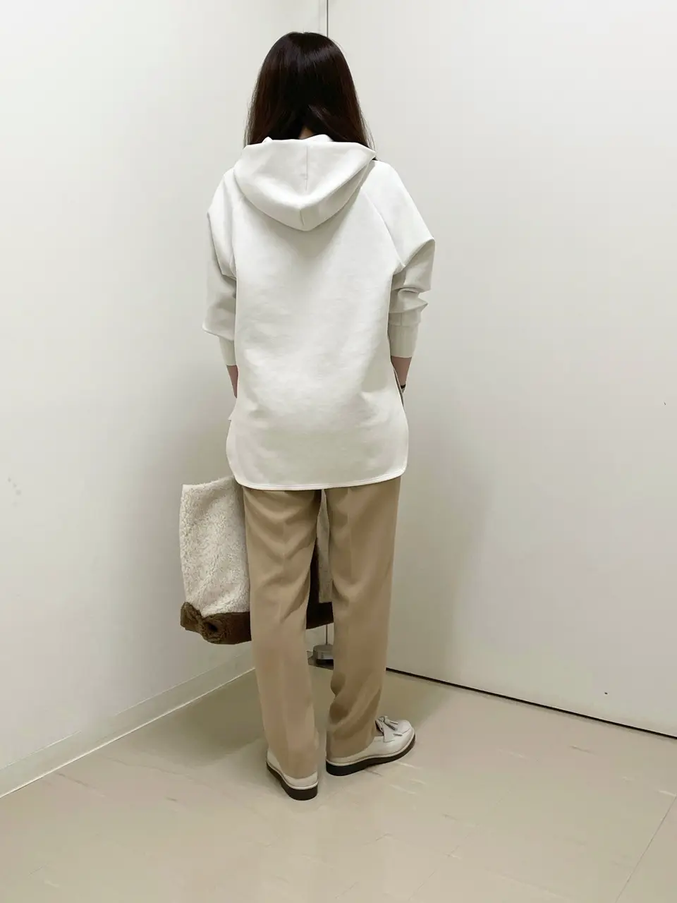 BEIGE， スタッフ コーディネート画像