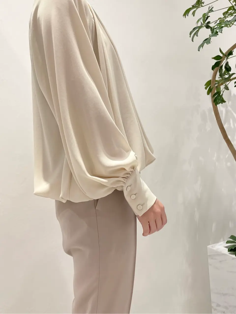 BEIGE， 小泉 コーディネート画像
