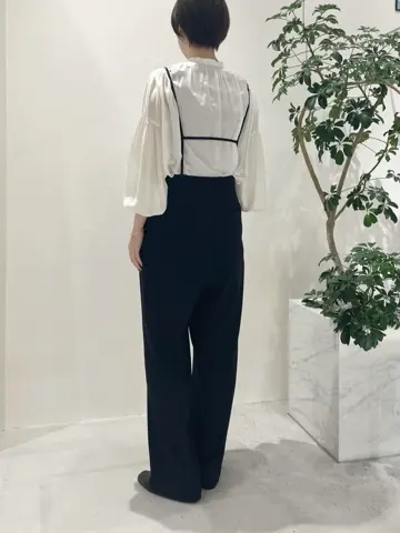 BEIGE， 小泉 コーディネート画像