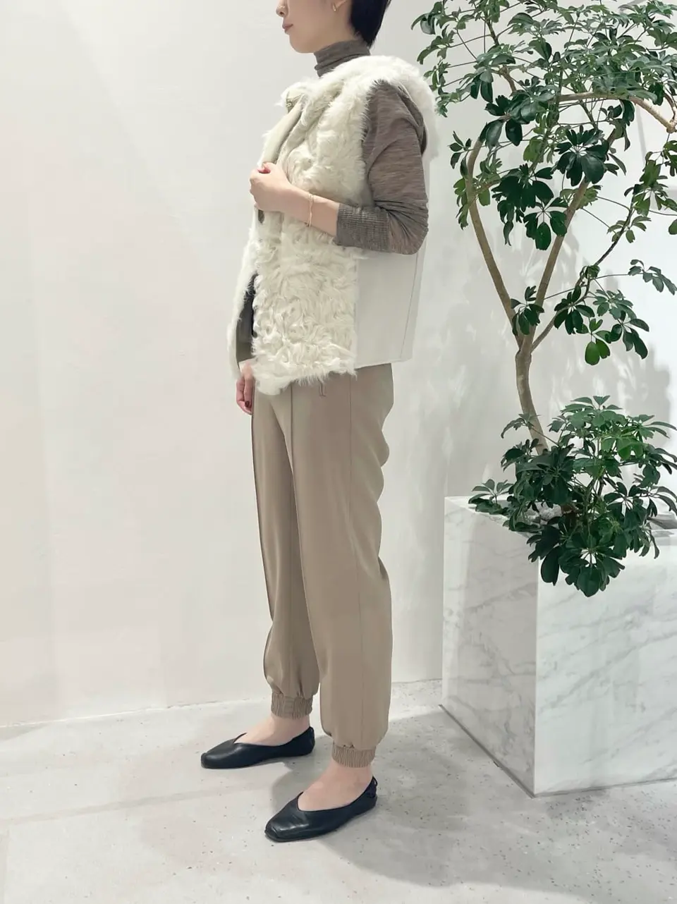 BEIGE， 小泉 コーディネート画像