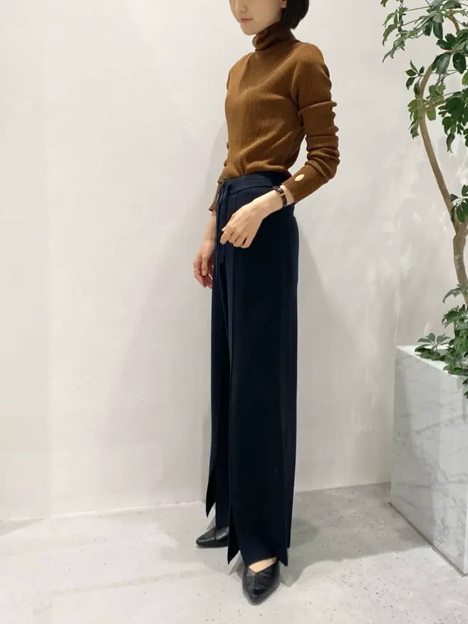 BEIGE， R.A コーディネート画像