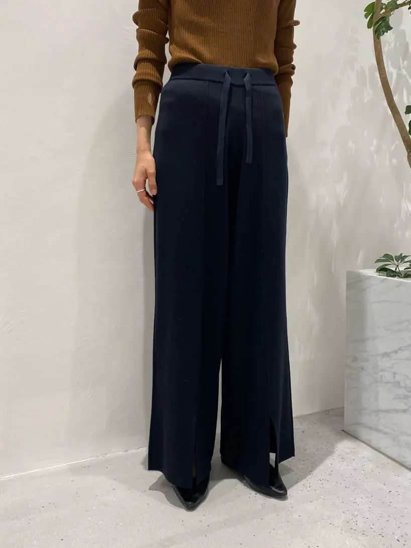 BEIGE， R.A コーディネート画像