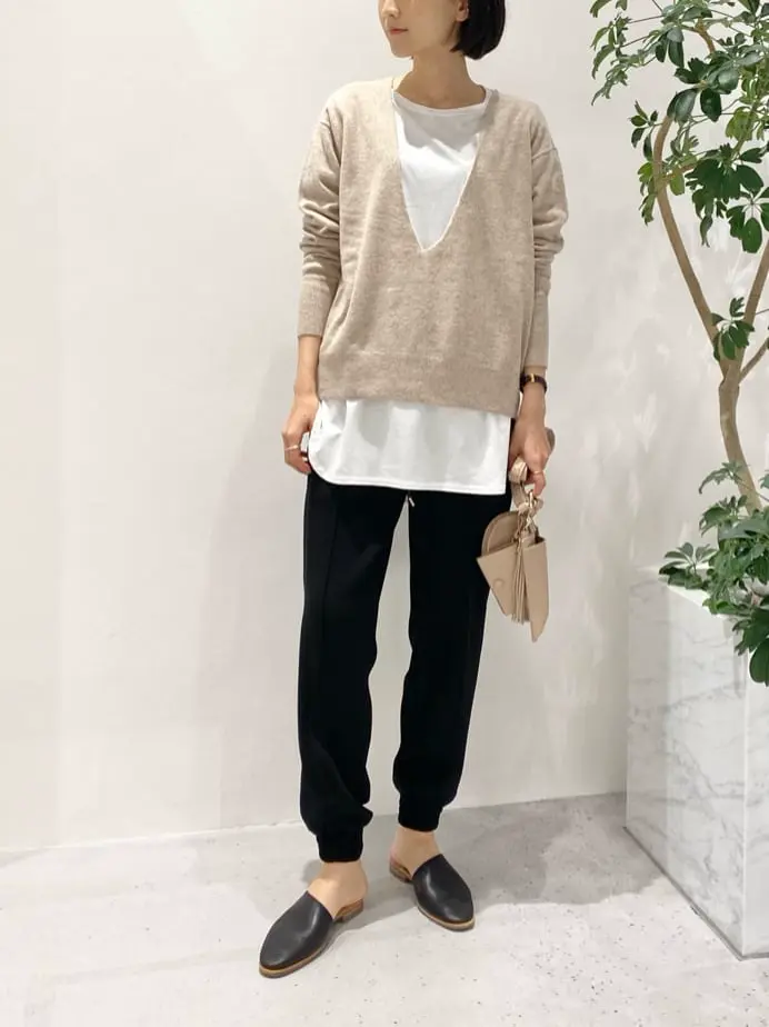 BEIGE， R.A コーディネート画像