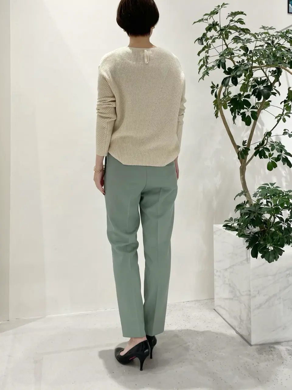 BEIGE， 小泉 コーディネート画像