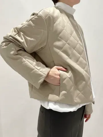 BEIGE， 小泉 コーディネート画像