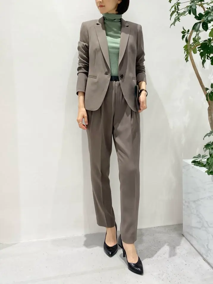 BEIGE， R.A コーディネート画像