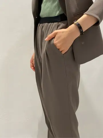 BEIGE， R.A コーディネート画像