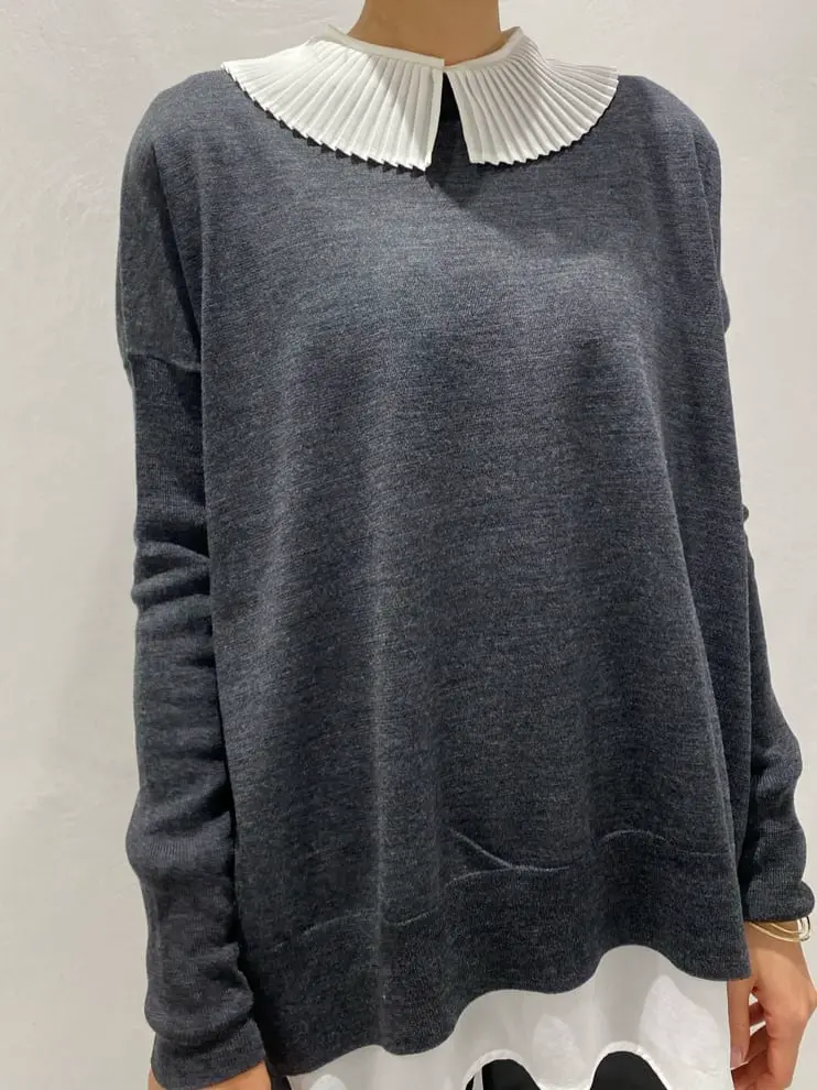 BEIGE， R.A コーディネート画像