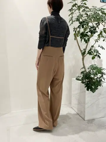 BEIGE， 小泉 コーディネート画像