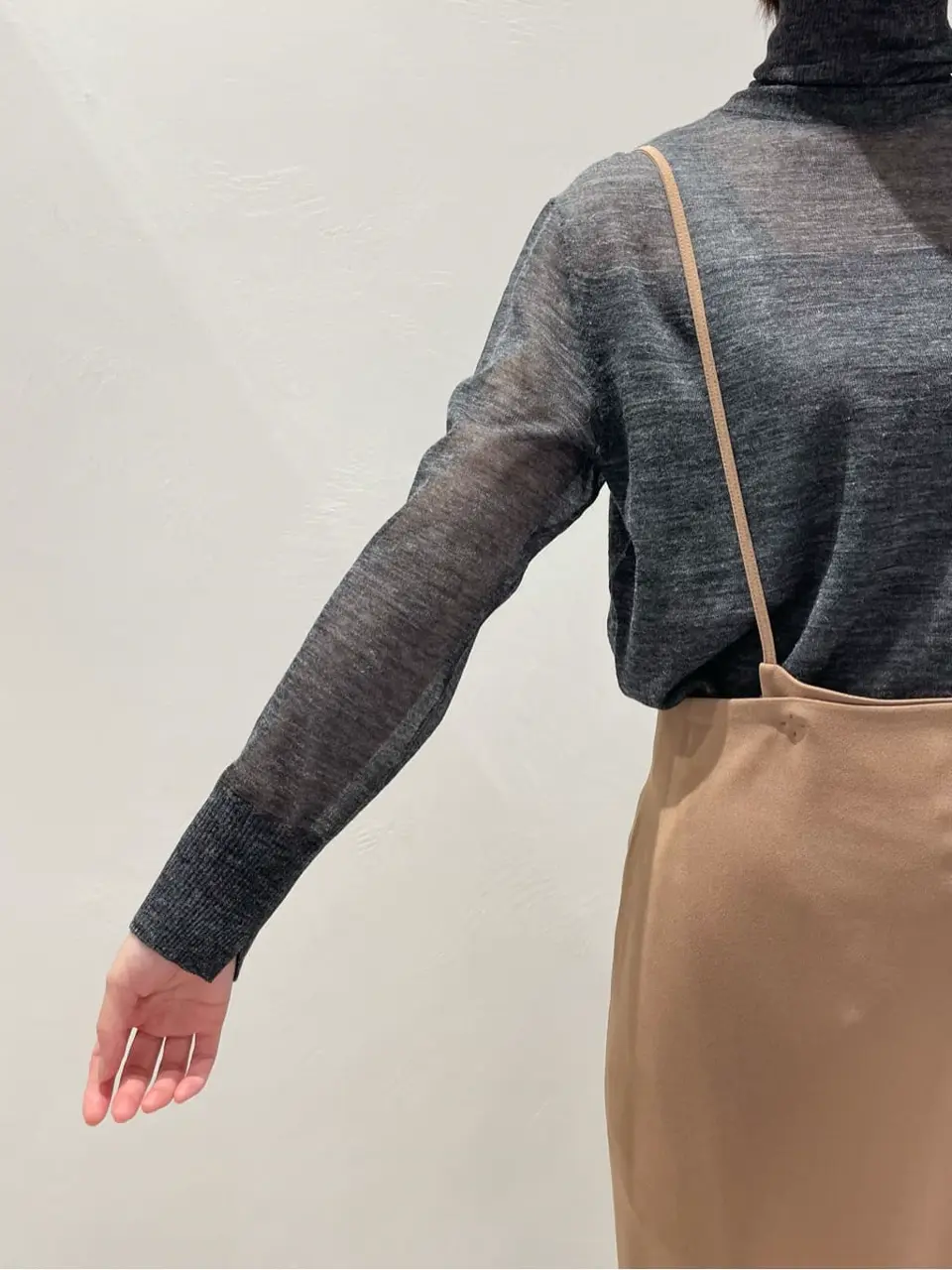 BEIGE， 小泉 コーディネート画像