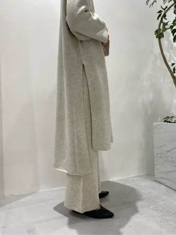 BEIGE， R.A コーディネート画像