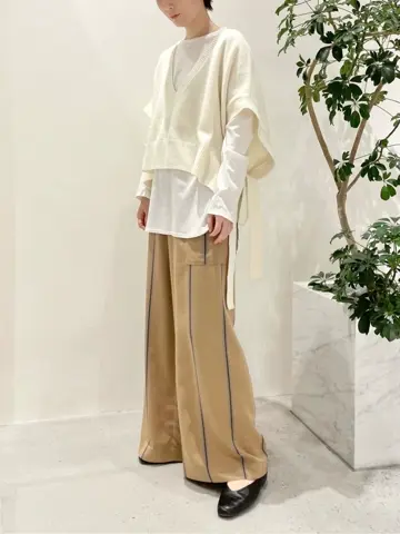 BEIGE， 小泉 コーディネート画像