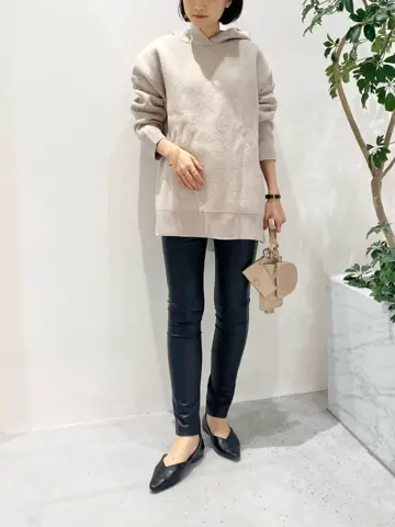 BEIGE， R.A コーディネート画像