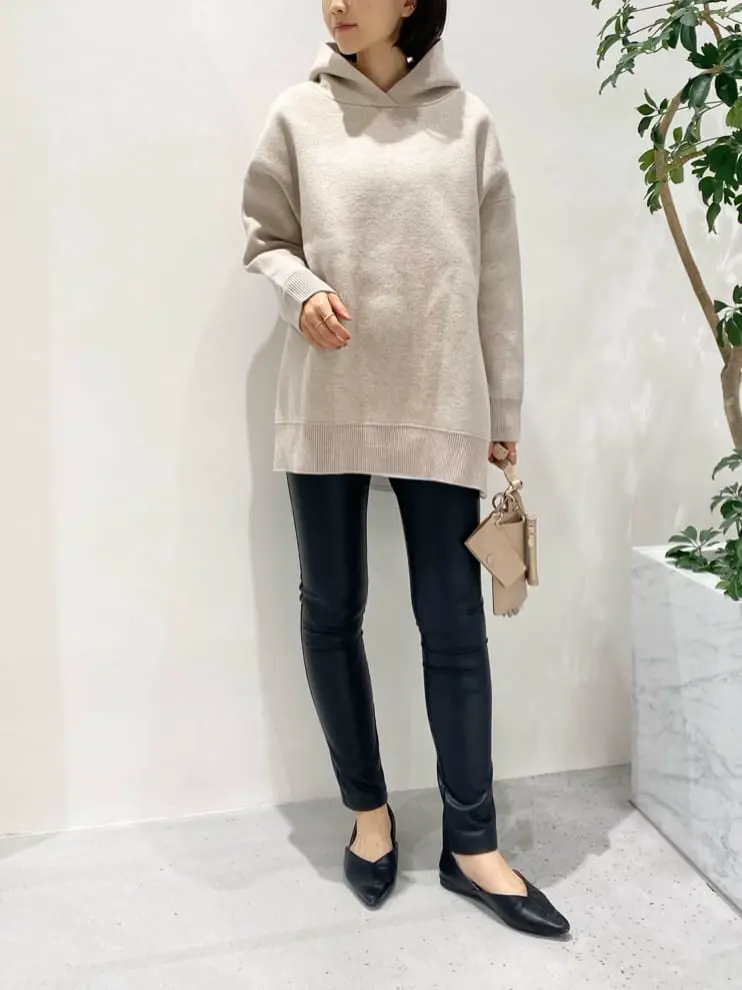 BEIGE， R.A コーディネート画像