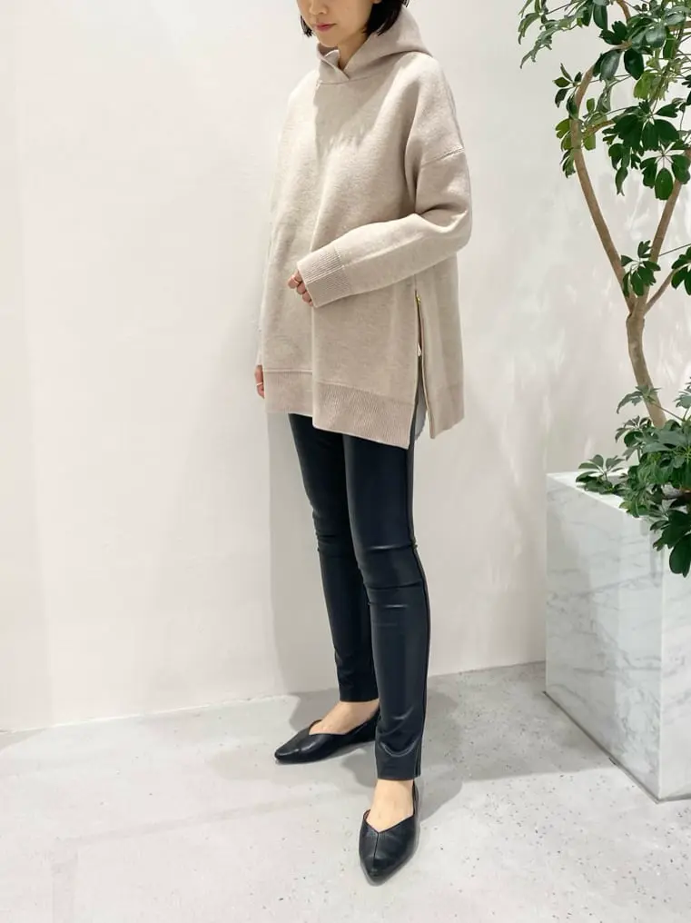 BEIGE， R.A コーディネート画像